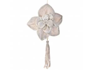 Κρεμ βελούδινο λουλούδι...