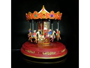 Χριστουγεννιάτικο μηχανικό Carousel με αλογάκια Χριστουγεννιάτικο μηχανικό Carousel με αλογάκια